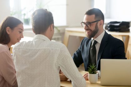 Attenzione, con il cliente bisogna avere una relazione ! Attenzione, con il cliente bisogna avere una relazione !