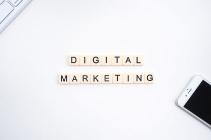 Google e Marketing Digitale: un Binomio perfetto! Google e Marketing Digitale: un Binomio perfetto!
