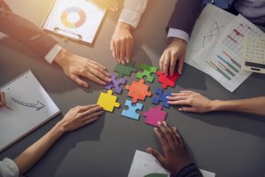 "Testimoni e visioni per l'impresa: storie di ordinario successo"
